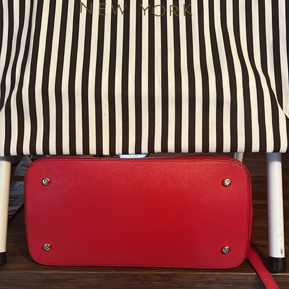 Henri Bendel 5th Ave satchel - Picture 5 of 8
